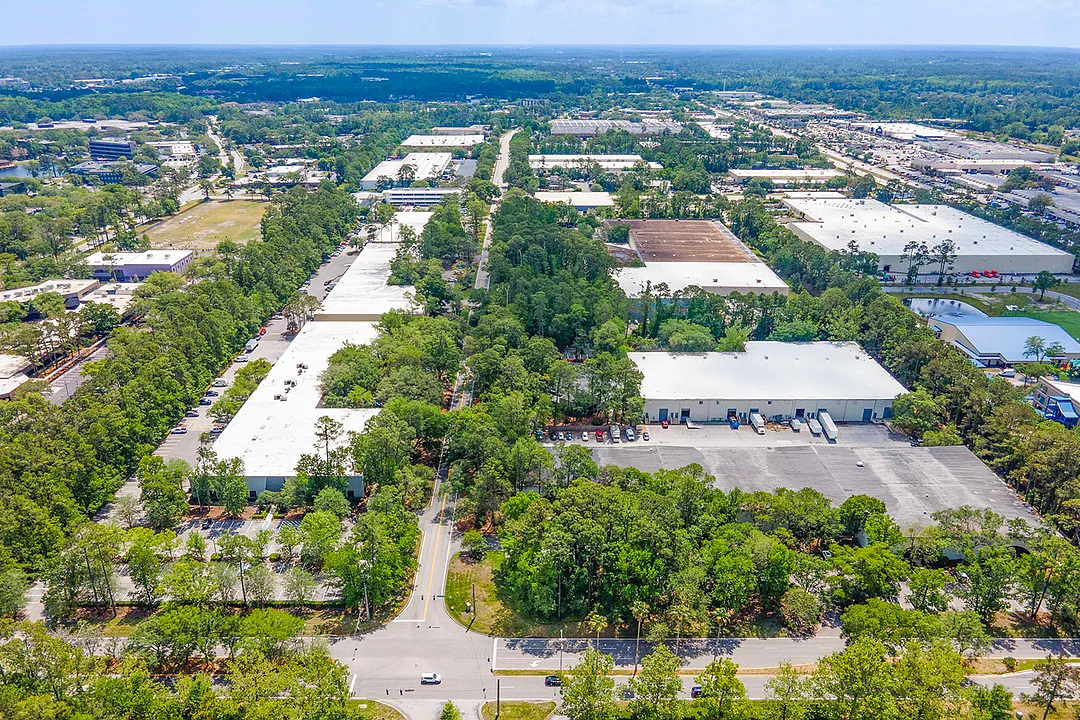 Commercial Roofing in the South Andrews Industrial Area, Pompano Beach, FL